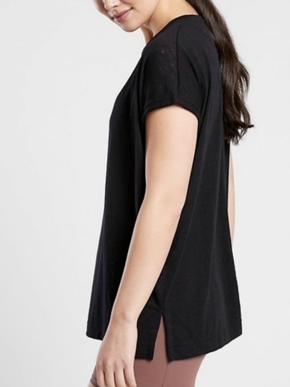Athleta breezy tee shirt scoop neck relaxed fit